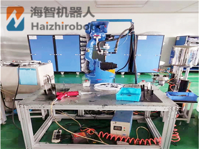 噴膠工業(yè)機器人