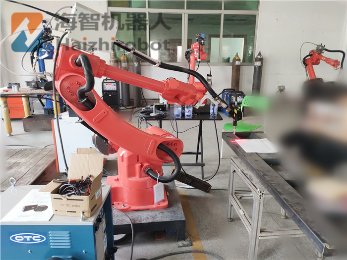 操作機械手對人員有什么條件！機械手臂編程