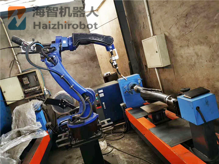 機(jī)器人焊接和其它工業(yè)機(jī)器人有什么區(qū)別！(圖1)