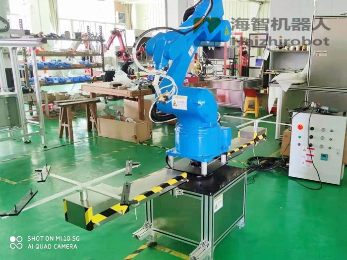 浙江電器噴涂，轉(zhuǎn)臺噴粉噴漆機器人項目(圖1)